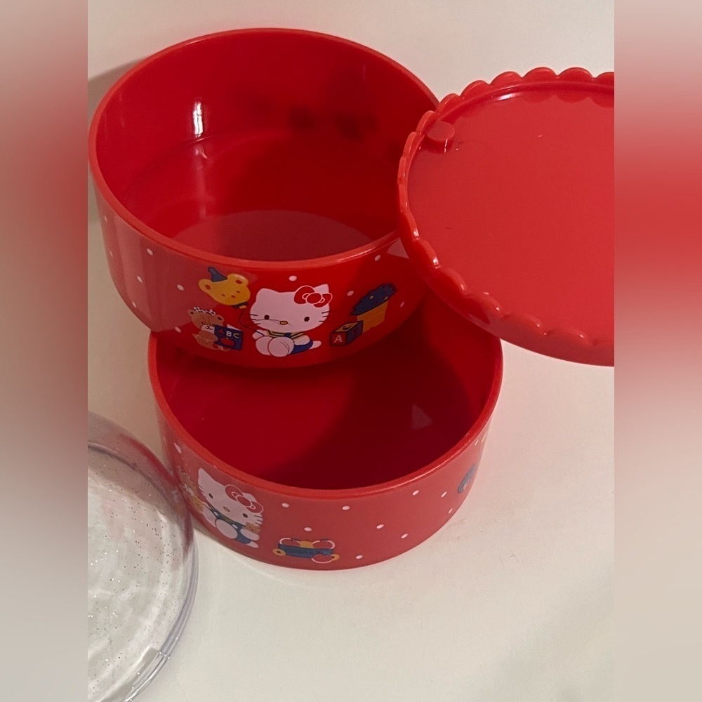 Hello Kitty 3 Tier Dome Top Trinket/Jewelry Case (2022) - Picture 6 of 8